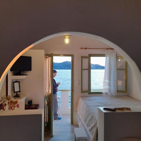 Milos By The Sea - Eco House Plaka  Exteriér fotografie